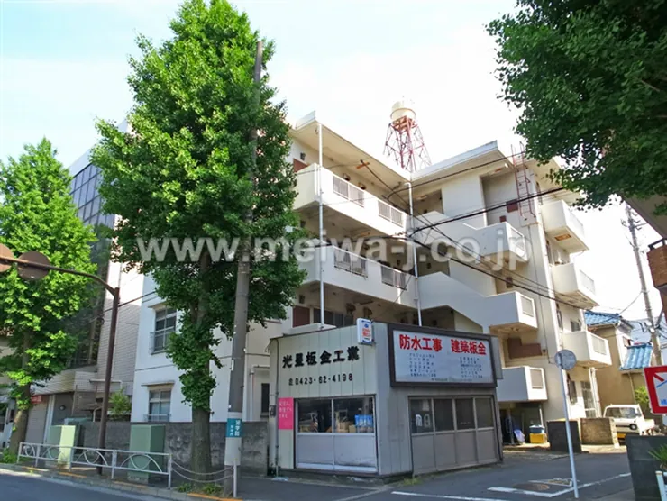 マンション大久保の外観写真