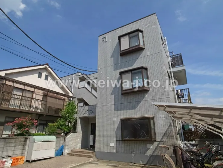 マンション金井の外観写真