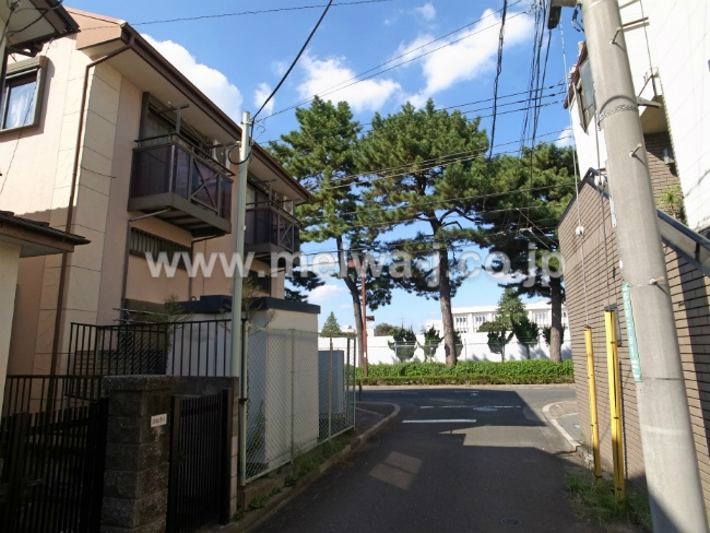 グランドソレイユ(若松町2)現地