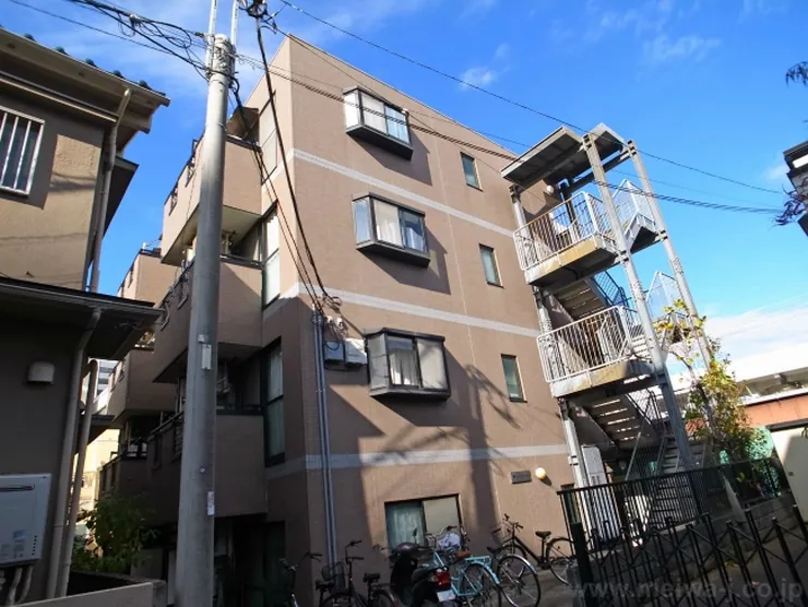 イーグルハイツの外観写真