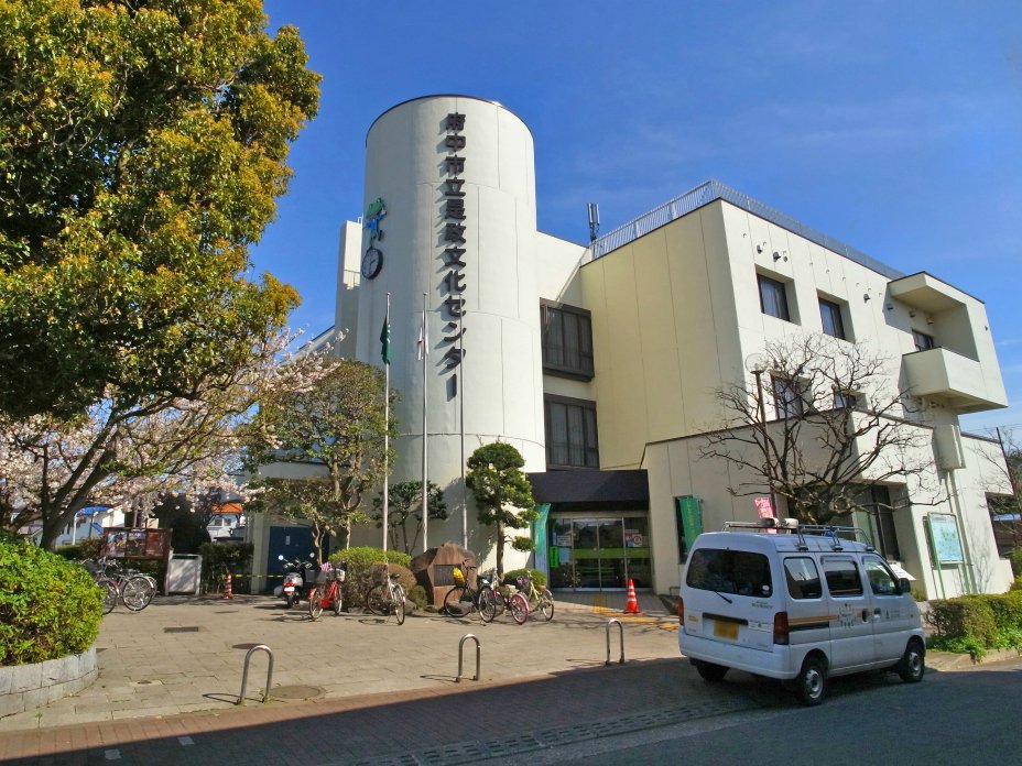 是政文化センターの外観