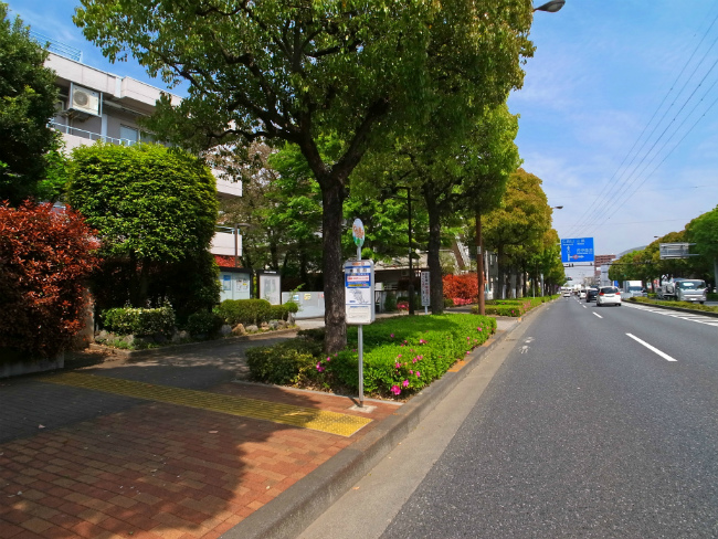 泉苑前の停留所（改正前に撮影）