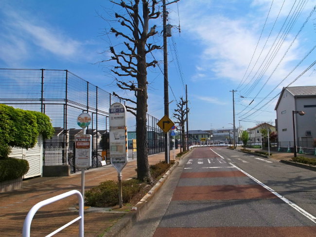 南町一丁目の停留所（改正前に撮影）