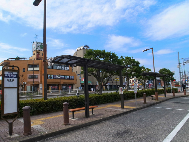中河原駅の停留所（改正前に撮影）