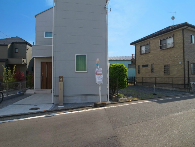 四谷公会堂の停留所（改正前に撮影）