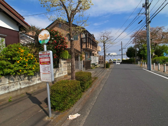 四谷さくら公園の停留所（改正前に撮影）