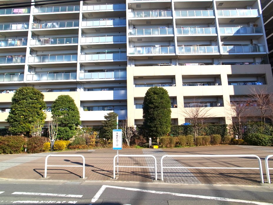 本宿町四丁目の停留所（上りのみ）