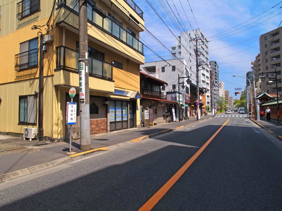 市役所西の停留所（上り）