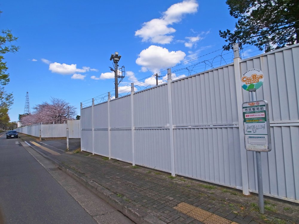 市民聖苑前の停留所（上り）