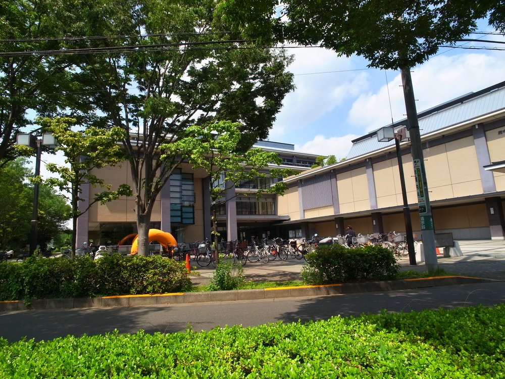 生涯学習センター(体育館・図書館・プール)