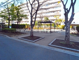 ＵＲ賃貸・車返団地２街区外観22